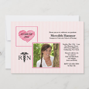 Krankenschwestern haben einen Einladung zum Foto d