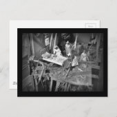 Krankenschwestern im bombardierten Gebäude des Zwe Postkarte (Vorne/Hinten)