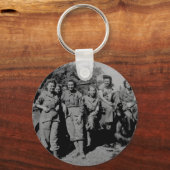 Krankenschwestern neben Jeep II Schlüsselanhänger (Vorderseite)