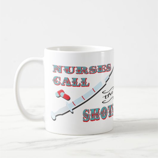 Krankenschwestern nennen die Schüsse Tasse (Links)