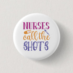 Krankenschwestern nennen die Shots Button