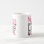 Krankenschwestern tun es mit der Liebe-u. Kaffeetasse (Mittel)
