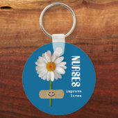 Krankenschwestern verbessern das Leben. Lächelnd D Schlüsselanhänger (Vorderseite)