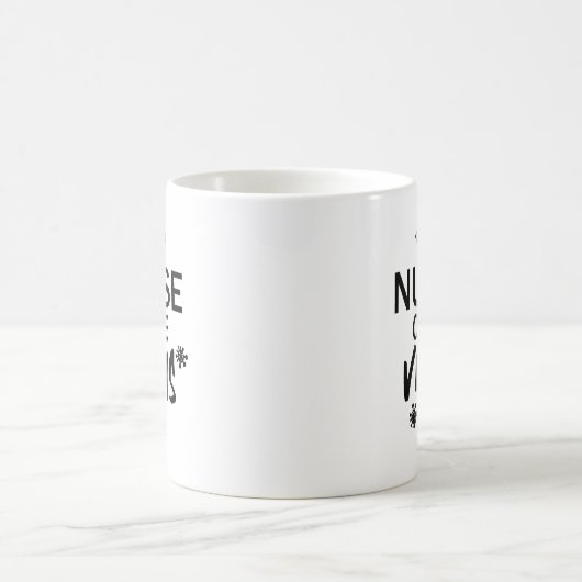 Krankenversicherung kommt Virus Go Kaffeetasse (Mittel)