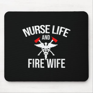 Krankenversicherung und Ehefrau des Feuerwehrmanns Mousepad
