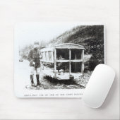 Krankenwagen-Auto auf einer der Kleinbahnen Mousepad (Mit Mouse)