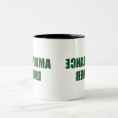 Krankenwagen Zweifarbige Tasse (Mittel)