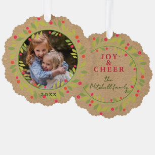 Kranz mit roten Beeren und grünen Blättern Ornament Karte