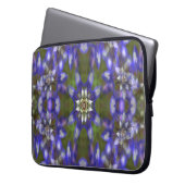 Kranz von Lupine.... Laptopschutzhülle (Vorderseite Links)