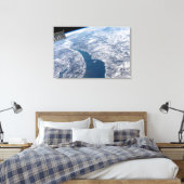 Krater von Manicouagan und der Fluss St. Lawrence Leinwanddruck (Insitu (Schlafzimmer))