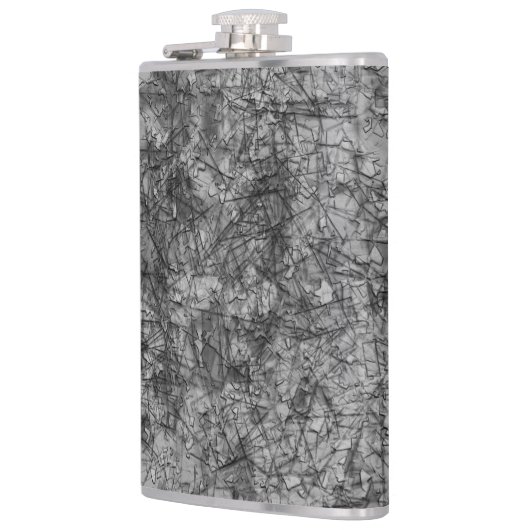 Kratzer auf einem leicht gepunkteten Grau Flachmann (Links)