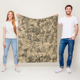 Kratzer auf einem leicht gepunkteten Khaki Fleecedecke