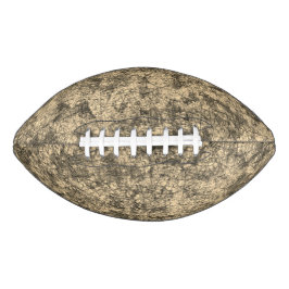 Kratzer auf einem leicht gepunkteten Khaki Football