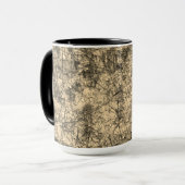 Kratzer auf einem leicht gepunkteten Khaki Tasse (Vorderseite Links)