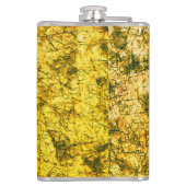 Kratzer auf einem leicht gepunkteten Ocher Flachmann (Rückseite)