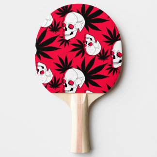 Kräuterpflanze Blatt und Totenköpfe auf Rot Tischtennis Schläger