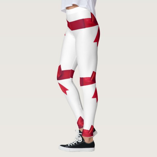 **KRAWATTE A "RED RIBBONS" AUF IHREM GAL** LEGGINGS (Links)