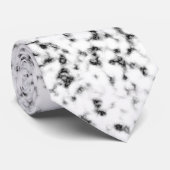 Krawatte aus schwarzem und weißem Marmor (Gerollt)