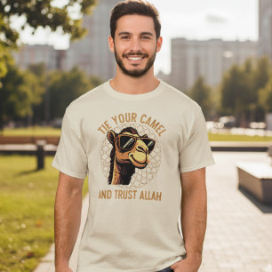 Krawatte dein Kamel und vertraue Allah T-Shirt