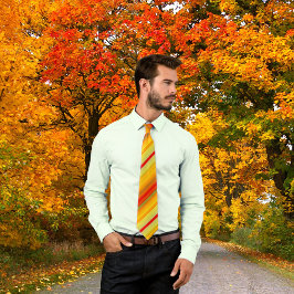 Krawatte des geometrischen Streifens