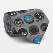 Krawatte mit Fluginstrumenten (Gerollt)