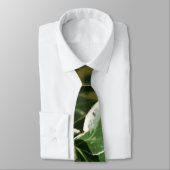 Krawatte verschiedener Grüntöne (Gebunden)