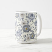 KREAM MIT SCHATTEN VON GRAUEN-WASSERFARBEN-BLUME KAFFEETASSE (VorderseiteRechts)