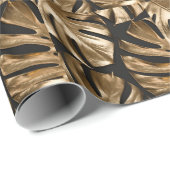 Kreative Monstera-Blätter, schwarzer Hintergrund. Geschenkpapier (Rolleneckpunkt)