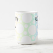 Kreativität in einer Cup-Rainbow-Tasse Kaffeetasse (Mittel)