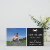 Krebs Save the Date Fotokarte (schwarz) (Stehend Vorderseite)