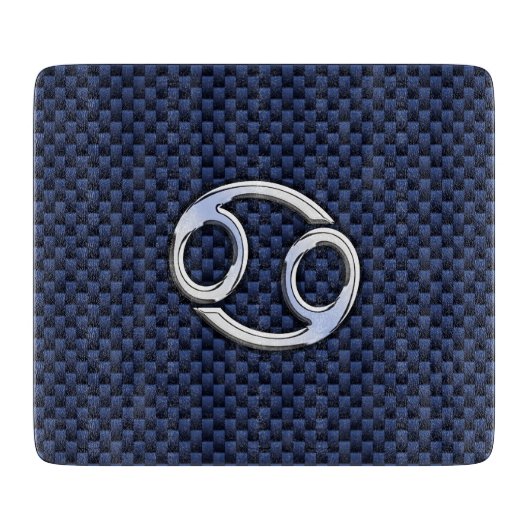 Krebs Zodiac-Zeichen auf blauem Kohlenstoff-Faserd Schneidebrett (Vorderseite)