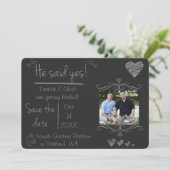 Kreide-Brett Save the Date, sagte er ja Einladung (Stehend Vorderseite)