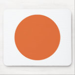 Kreis - Rotes Braun mit Weiß Mousepad<br><div class="desc">Ein Mauspad mit einem Kreis- oder Spotmotiv in zwei Tönen oder Farben. Ein schönes,  einfaches,  unkompliziertes Design an sich oder ideal als Ausgangspunkt für weitere Anpassungen.</div>