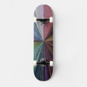 Kreisförmiger Gradient Erdiger Regenbogen Skateboard (Vorderseite)