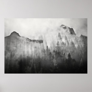 Kreuz auf den Foggy Mountains Poster