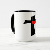KREUZ MIT ROTEM HERZ TASSE (Vorderseite Links)