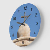 Kreuz über die Missionskirche Große Wanduhr (Winkel)