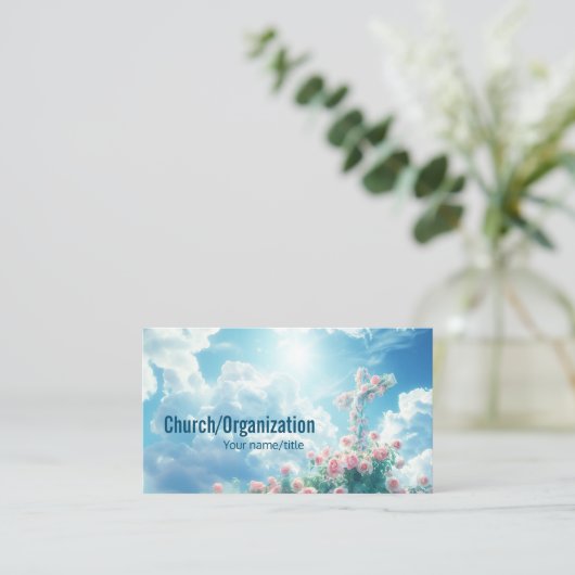 Kreuzen mit rosa Rosen im blauen glänzenden Himmel Visitenkarte (Stehend Vorderseite)