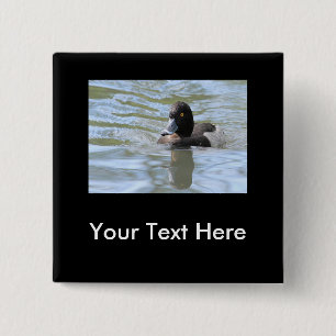 Kreuzende büschelige Ente Button