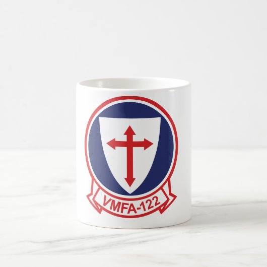 Kreuzfahrer VMFA-122 Kaffeetasse (Mittel)