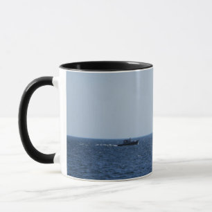 Kreuzfahrt auf dem See Tasse