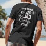 Kreuzfahrt neue Jahre Kreuzfahrt Familienname T-Shirt<br><div class="desc">Dieses Design kann in dem Bereich personalisiert werden, der durch das Ändern des Fotos und/oder Textes zur Verfügung gestellt wird. Sie können auch angepasst werden, indem Sie auf Vorlage personalisieren klicken und dann auf die Schaltfläche klicken, um weitere Optionen anzupassen, um die Hintergrundfarbe zu löschen oder zu ändern, Text hinzuzufügen,...</div>