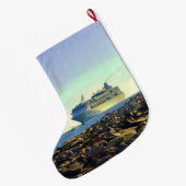 Kreuzfahrt-Schiff, welches die Anlegestellen Großer Weihnachtsstrumpf (Rückseite (Hängend))