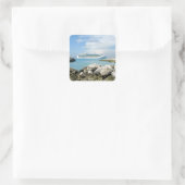 Kreuzfahrtschiff bei CocoCay Quadratischer Aufkleber (Tasche)