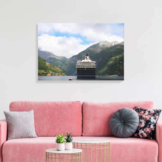 Kreuzfahrtschiff in Geirangerfjord Leinwand (Insitu (Wohnzimmer))