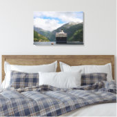 Kreuzfahrtschiff in Geirangerfjord Leinwand (Insitu (Schlafzimmer))