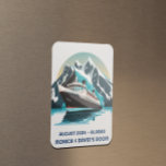 Kreuzfahrtschiff Ozean Alaska Berg Magnet<br><div class="desc">Dieses Design kann in dem Bereich personalisiert werden, der durch das Ändern des Fotos und/oder Textes zur Verfügung gestellt wird. Sie können auch angepasst werden, indem Sie auf Vorlage personalisieren klicken und dann auf die Schaltfläche klicken, um weitere Optionen anzupassen, um die Hintergrundfarbe zu löschen oder zu ändern, Text hinzuzufügen,...</div>