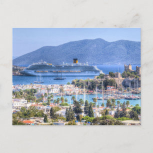 Kreuzfahrtschiff und Burg Bodrum Postkarte