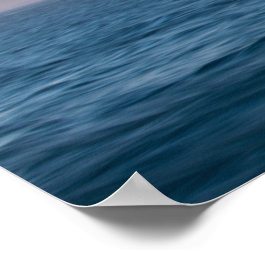 Kreuzfahrtschiff unter einem Alaskan Sunset Poster (Ecke)