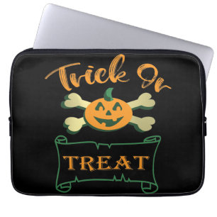 Kreuzknochen Halloween-Kürbis zu Trick oder zu Gas Laptopschutzhülle